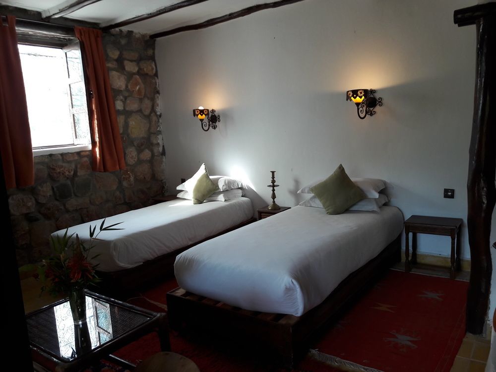 La Bergerie Auberge & Restaurant Уирган Екстериор снимка