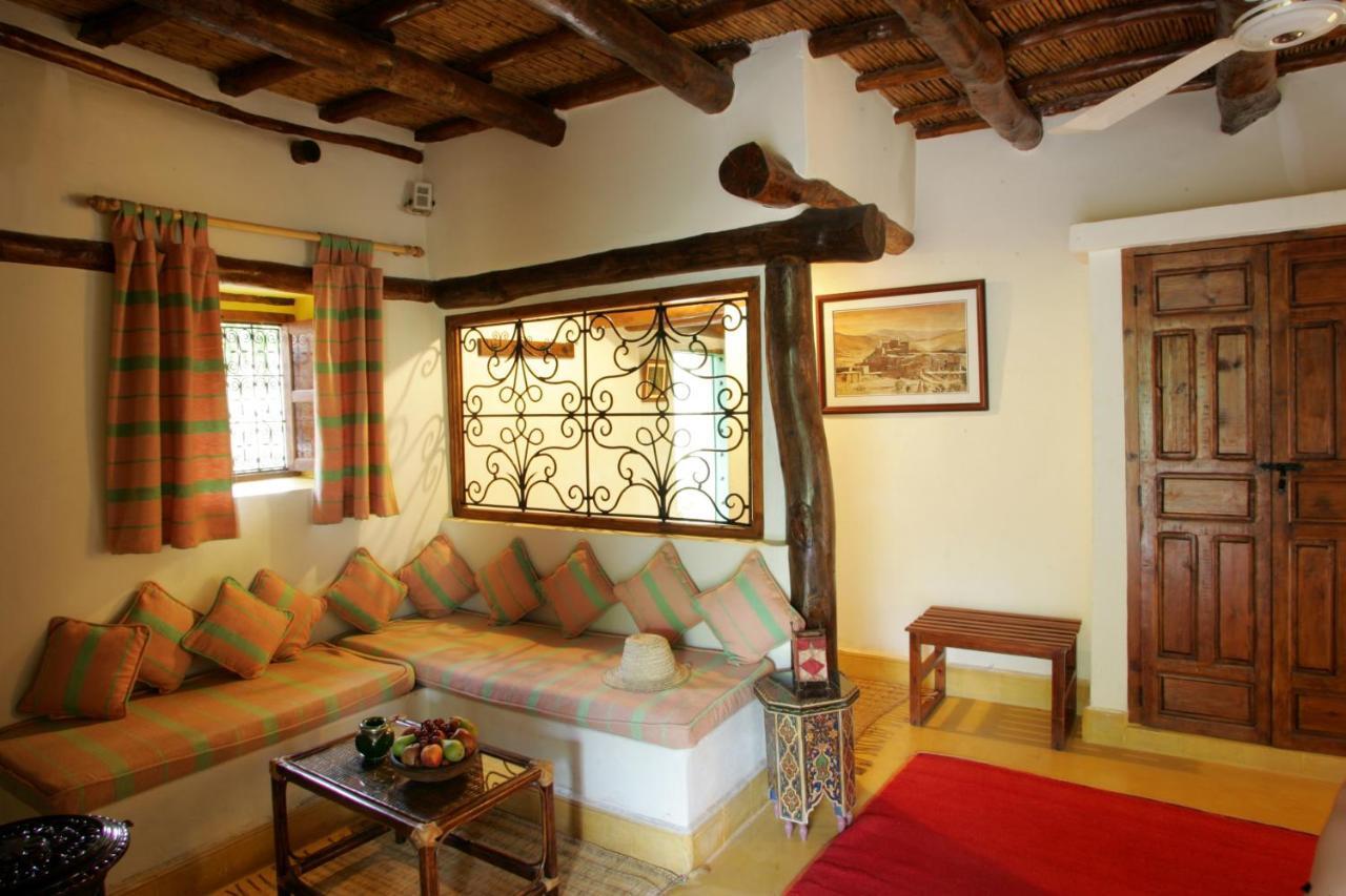 La Bergerie Auberge & Restaurant Уирган Екстериор снимка
