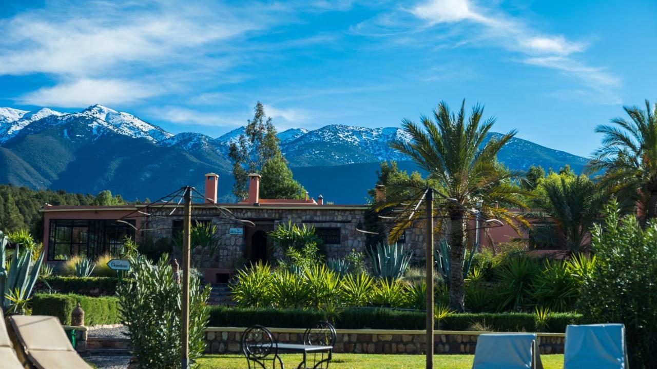 La Bergerie Auberge & Restaurant Уирган Екстериор снимка