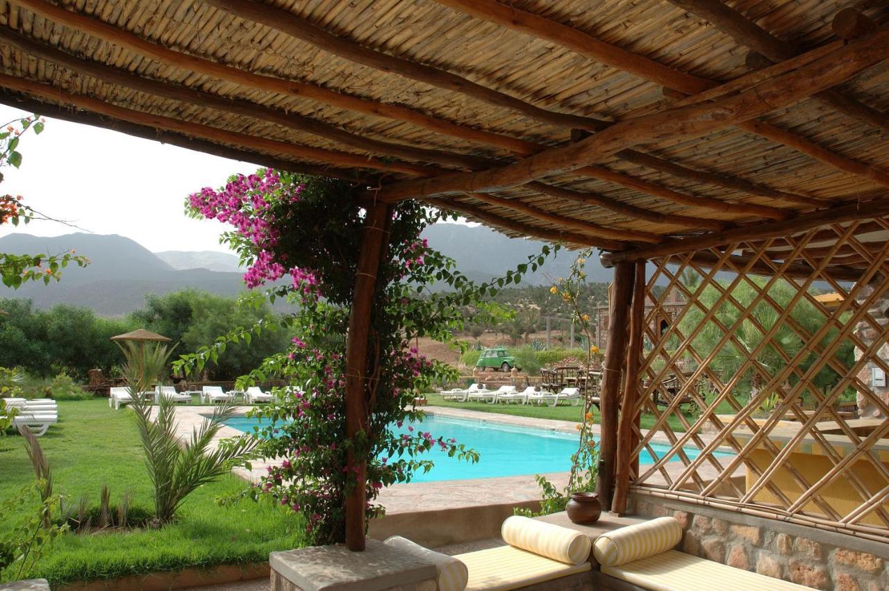La Bergerie Auberge & Restaurant Уирган Екстериор снимка