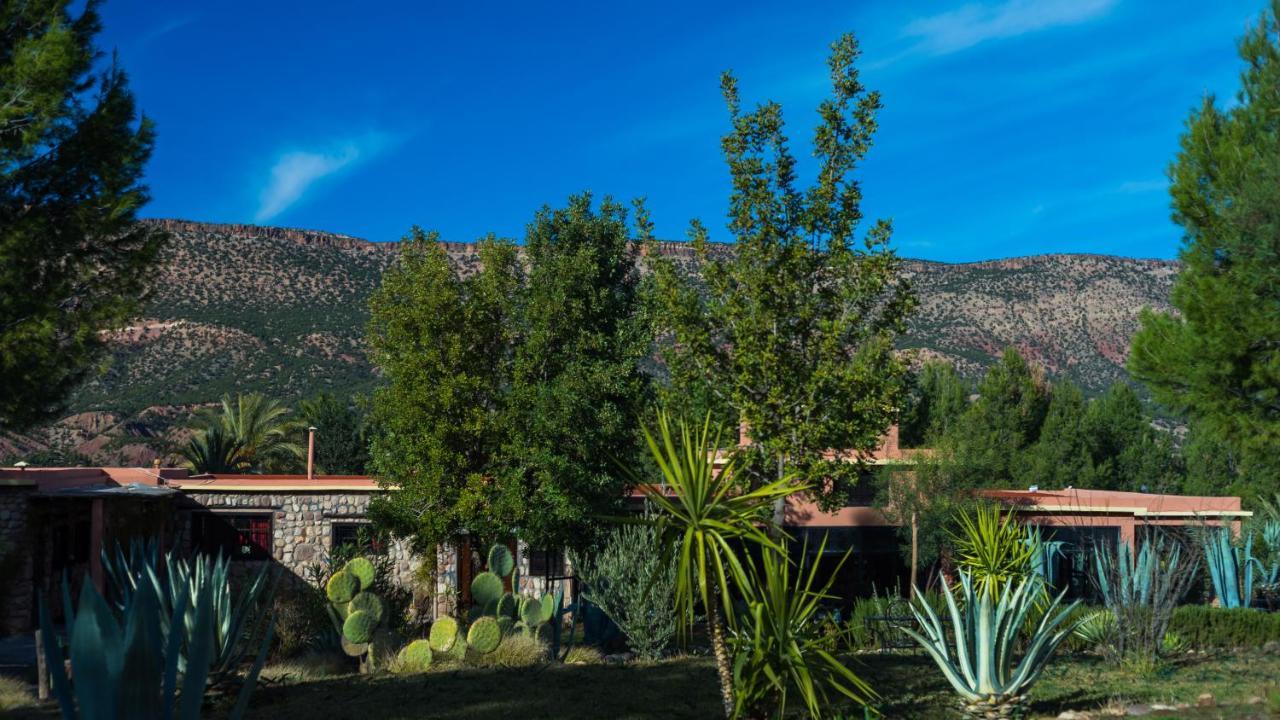 La Bergerie Auberge & Restaurant Уирган Екстериор снимка