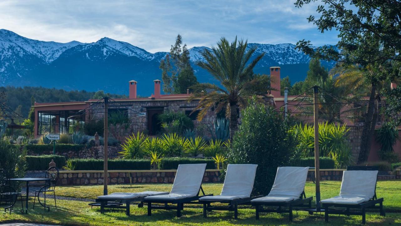 La Bergerie Auberge & Restaurant Уирган Екстериор снимка